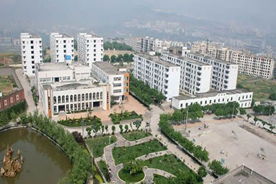 重庆市三峡水利电力学校-环境